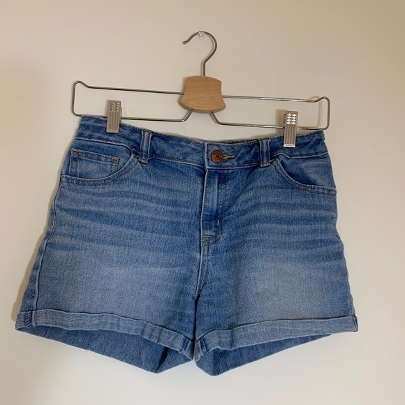 Cherokee Other - 2/$14 or 3/$19👑 Cherokee shorts w/ elastic waist